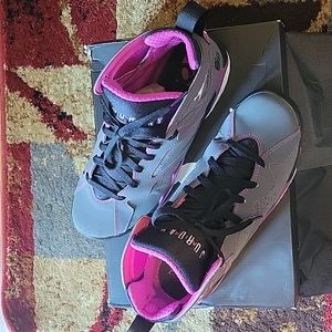 Retro Air Jordan 7 Flight TR'97 Girls Size 7Y (Valentine's Day)